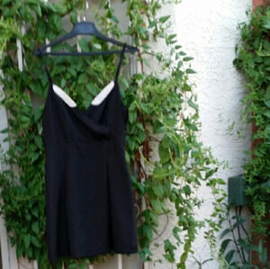 Black  dress‎